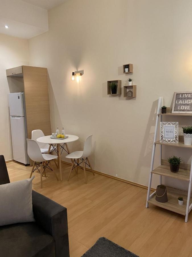 Elegant Glyfada Apartment-Private Garden-Near Metro Αθήνα Εξωτερικό φωτογραφία