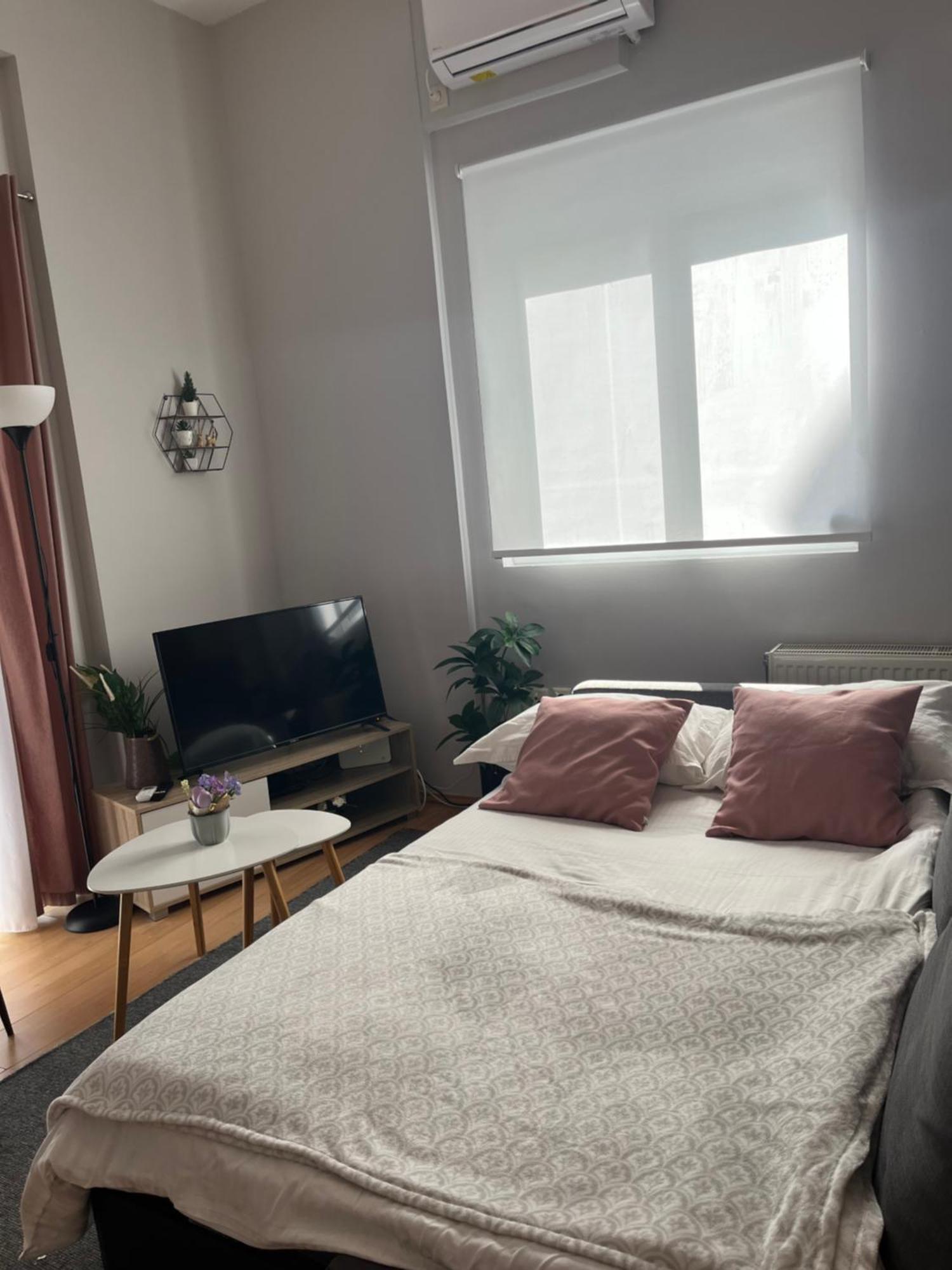 Elegant Glyfada Apartment-Private Garden-Near Metro Αθήνα Εξωτερικό φωτογραφία
